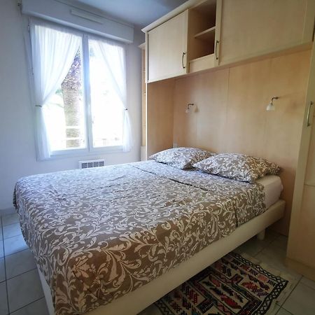 Le Tropical Apartment Frejus Exterior photo